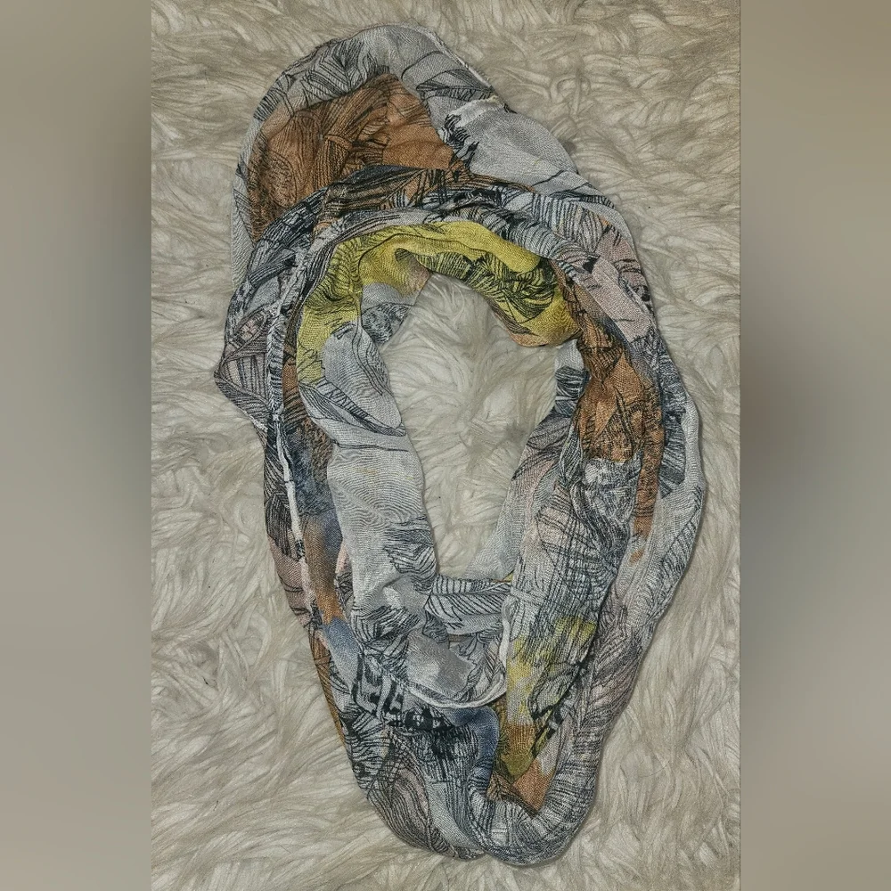 Payless Leaf Print Infinity Scarf – Soft Lightweight Loop – 34.5” x 23”